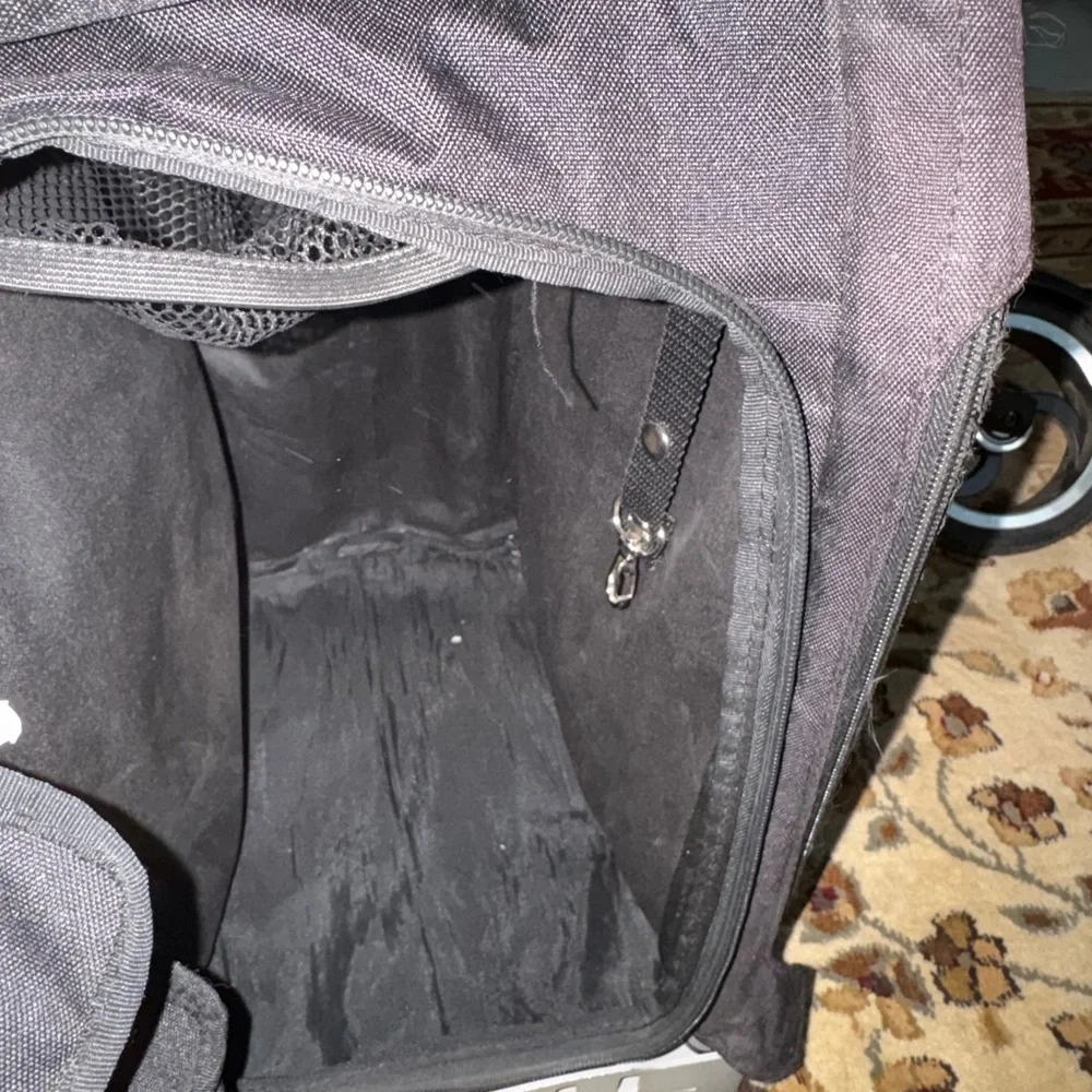 ZÜCA Kids Black Bag